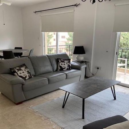 Kato Paphos Apartment In Universal Area Eksteriør billede